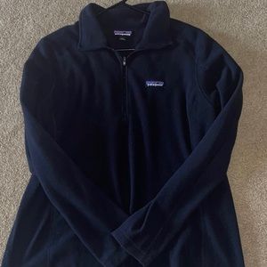 Patagonia women’s micro fleece 1/4 zip. Black color. Sz L women’s.